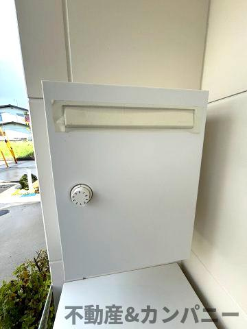 メルティータウン東野　ヤマボウシの家(3号棟)　東野5丁目分譲戸建(全4棟)のその他|郵便ポスト