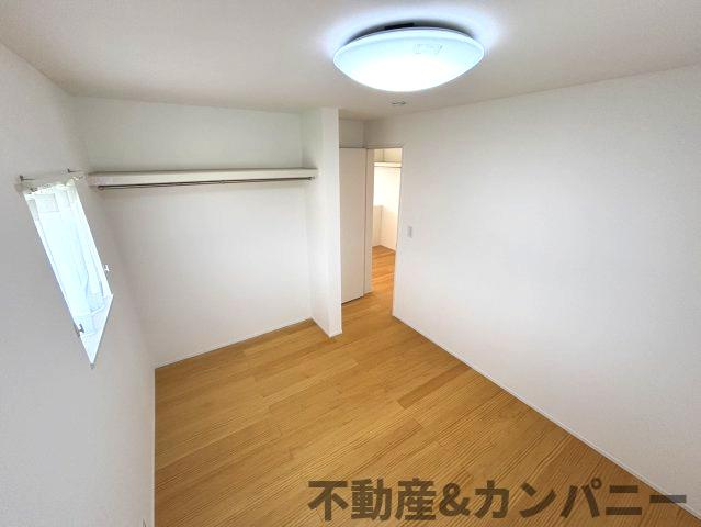 メルティータウン東野　ヤマボウシの家(3号棟)　東野5丁目分譲戸建(全4棟)の洋室|洋室です