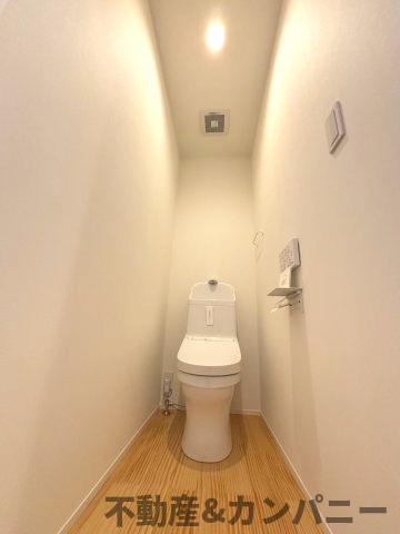 メルティータウン東野　コナラの家(4号棟)　東野5丁目分譲戸建(全4棟)のトイレ|トイレもきれいです