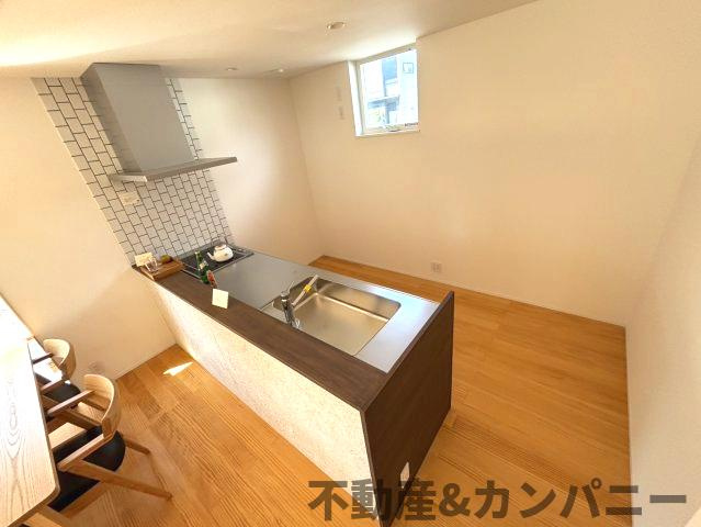 メルティータウン東野　コナラの家(4号棟)　東野5丁目分譲戸建(全4棟)のキッチン|使いやすいキッチンです