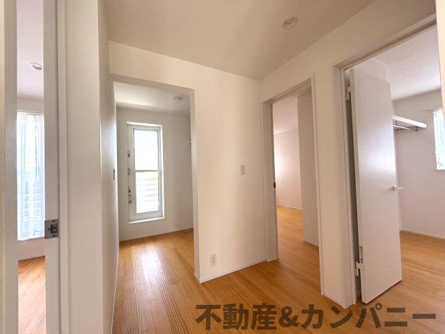 メルティータウン東野　コナラの家(4号棟)　東野5丁目分譲戸建(全4棟)の内装|内装は落ち着いています