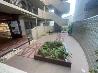 【エントランス】 | タイムス泉大津１階・リフォーム渡し | 清潔なエントランスです