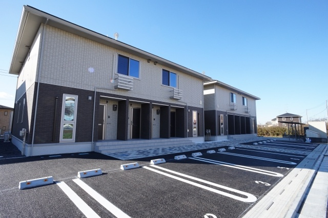 センチュリーハイツBの駐車場