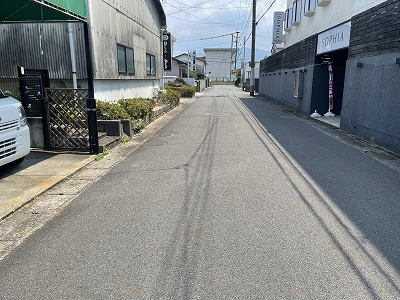 八代市若草町土地の前面道路含む現地写真