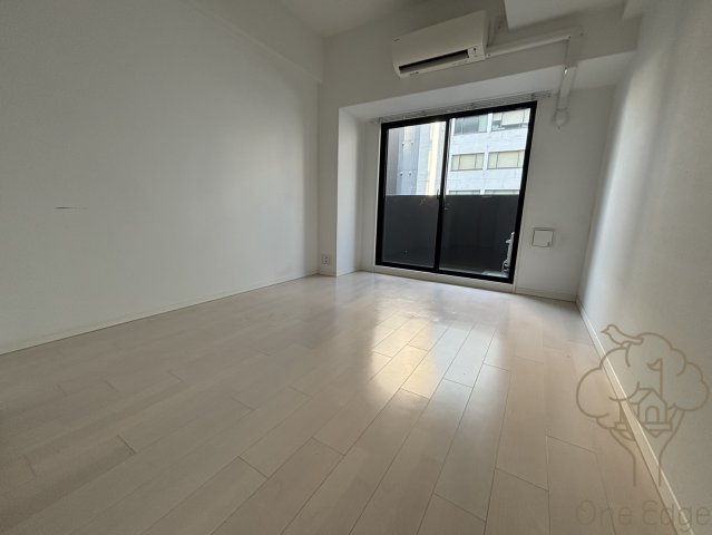 S-RESIDENCE新大阪駅前の居間・リビング