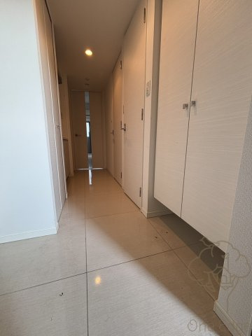 S-RESIDENCE新大阪駅前の玄関