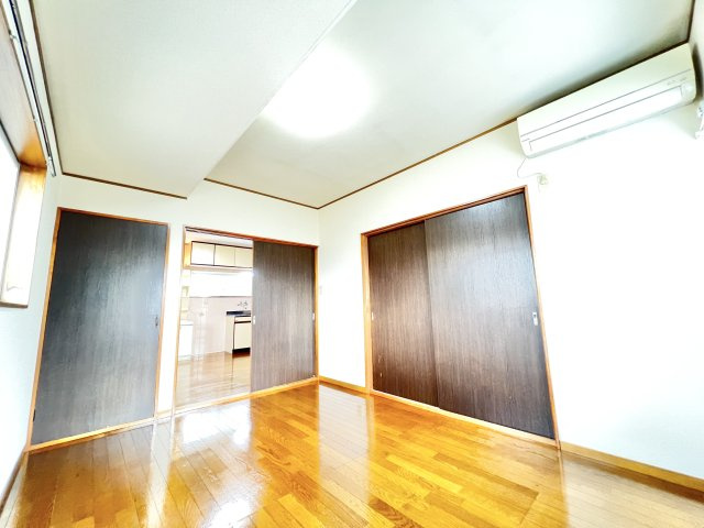 金子ハイツの寝室|※別部屋参考写真