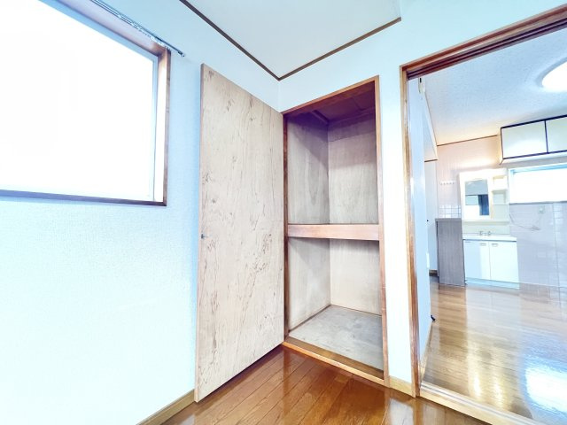 金子ハイツの収納|※別部屋参考写真