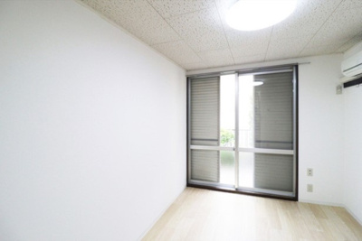 【寝室】 | フォーブル向ヶ丘B棟