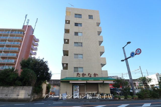 たかなかビルの外観