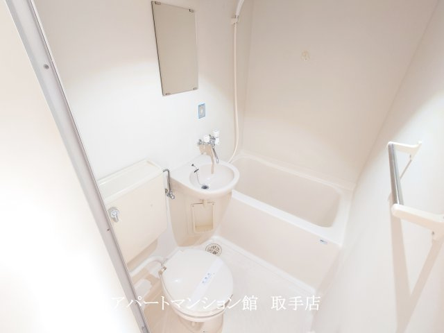 たかなかビルの浴室