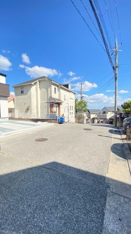 仁川町6丁目の前面道路含む現地写真