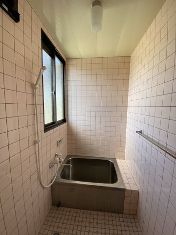 ブレストハウス御堀の浴室