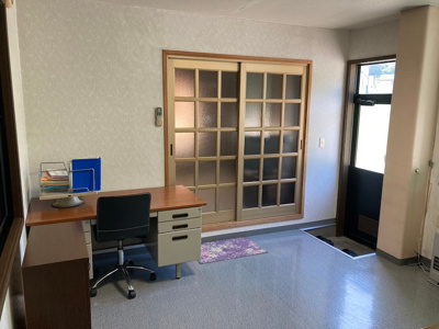 【ダイニング】 | 尾花沢市五十沢中古店舗 | １階食堂スペース写真