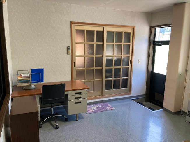 【ダイニング】 | 尾花沢市五十沢中古店舗 | １階食堂スペース写真