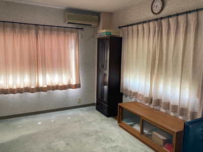 【居間・リビング】 | 尾花沢市五十沢中古店舗 | １階休憩室