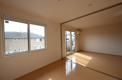 【洋室】 | ヴィラウエストⅡ