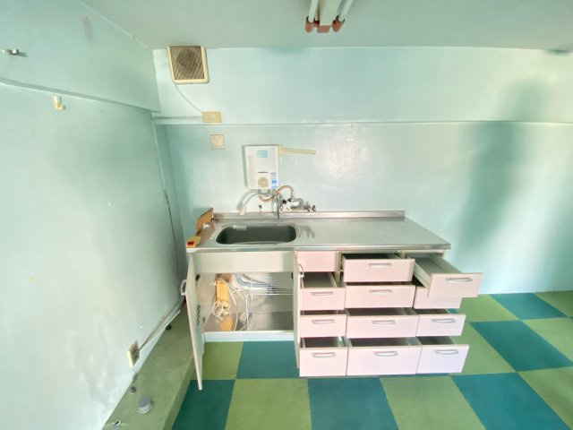 【その他】 | サングレース柏原　1F店舗