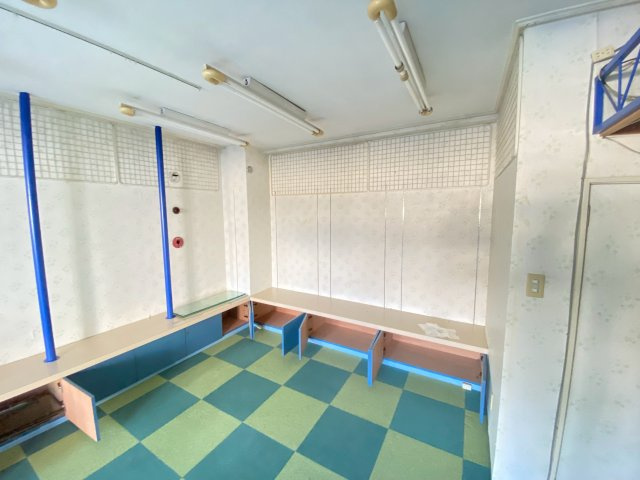 【ロビー】 | サングレース柏原　1F店舗