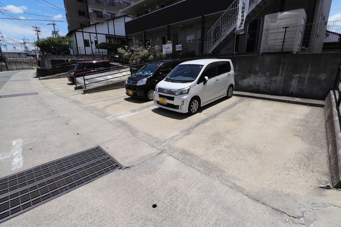 ポルティエの駐車場|駐車スペースもあります☆