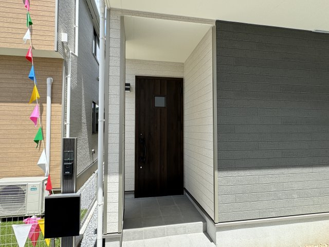 柏市豊住４丁目新築戸建【柏第八小学校：8分】のエントランス|エントランス・玄関ポーチ