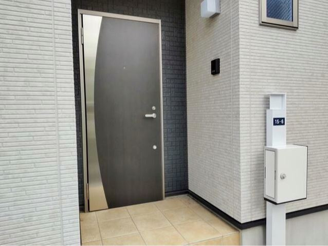 大和田2丁目戸建のエントランス