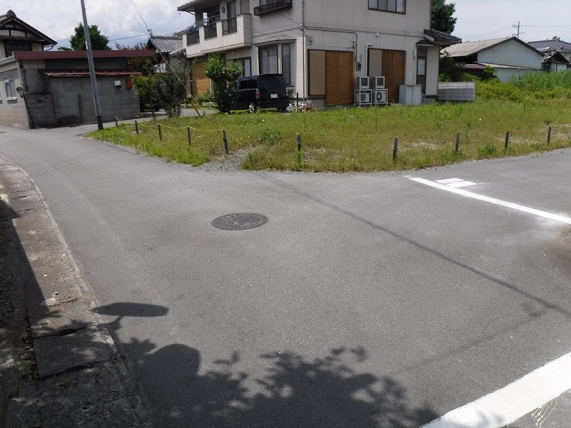 南アルプス市鏡中條70坪売地