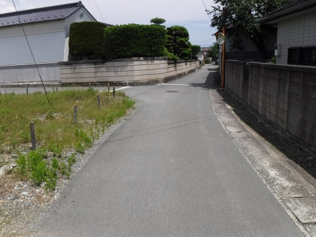 南アルプス市鏡中條70坪売地