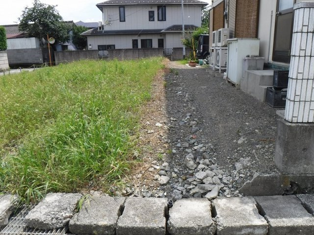 南アルプス市鏡中條70坪売地