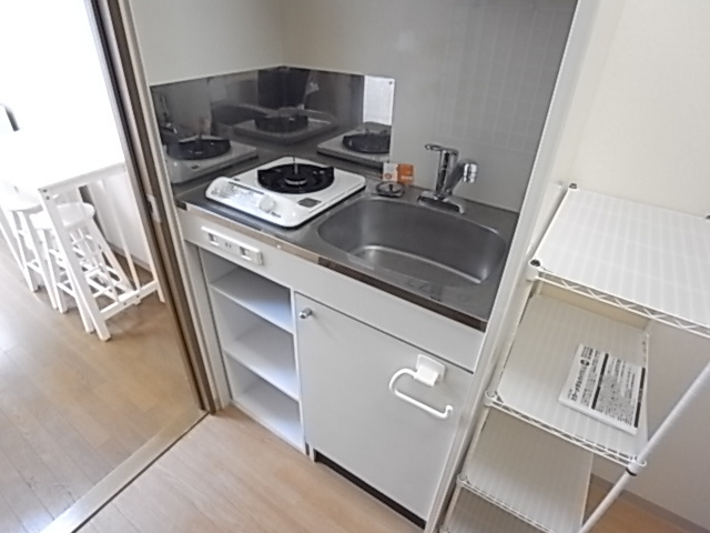 ブラウンコートのキッチン