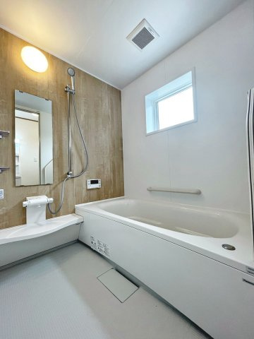 新築戸建・建売　大玉村玉井　平屋建ての浴室