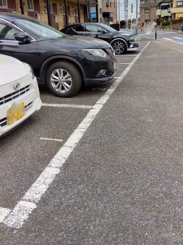 レオパレスオークアベニューの駐車場|画像5