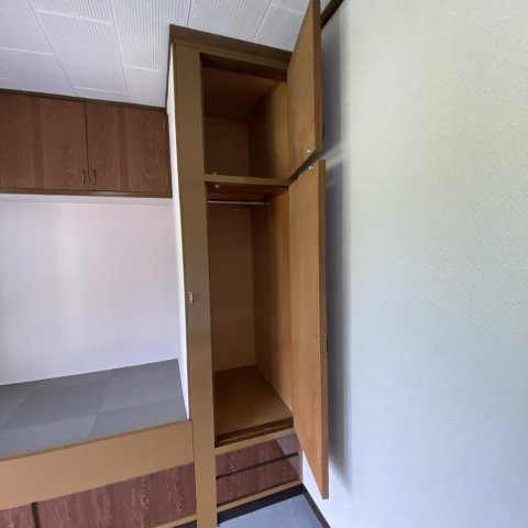 室蘭市沢町23-4戸建　(左)の収納|収納スペース豊富です