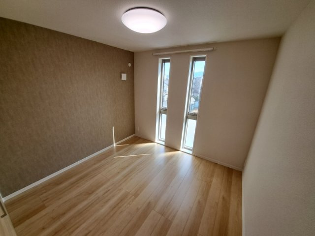 【洋室】 | Ｓ－ｒｏｏｍ曰佐　東館
