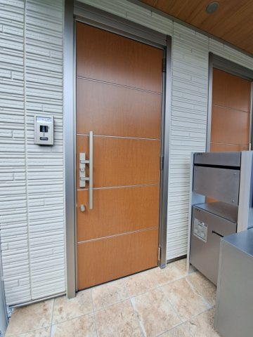 【エントランス】 | Ｓ－ｒｏｏｍ曰佐　東館