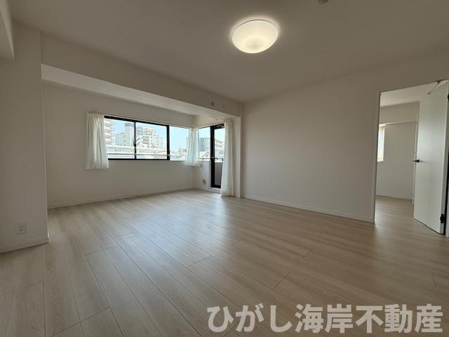 ライオンズマンション茅ヶ崎中央公園のダイニング|新規リフォーム完了！16.9帖　LDK