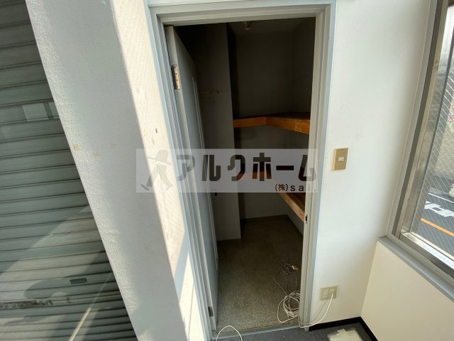 国分エスポワールビルの収納