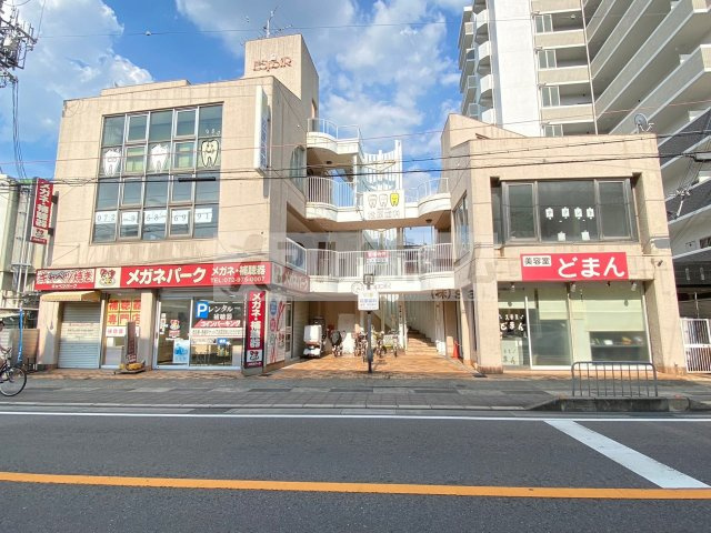 国分エスポワールビルの外観