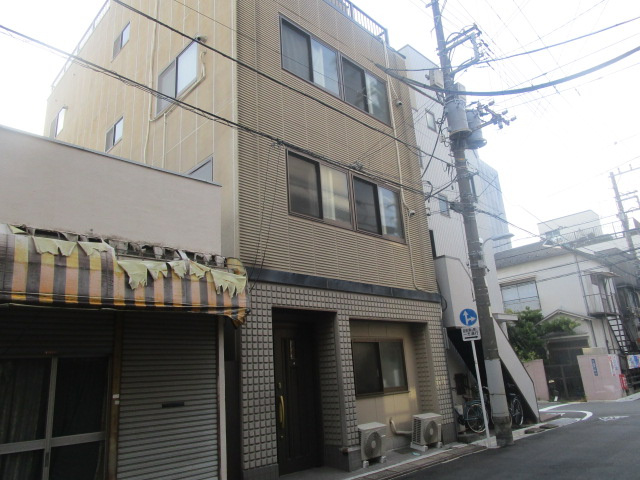 台東区日本堤１丁目の一棟マンションの外観