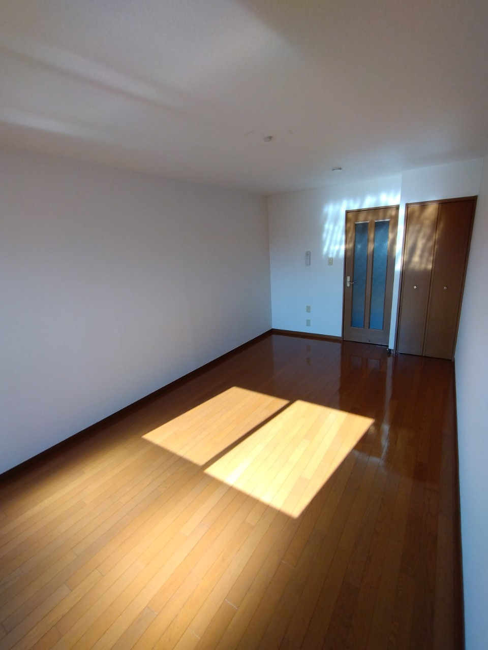 ヴィラソレイユの洋室