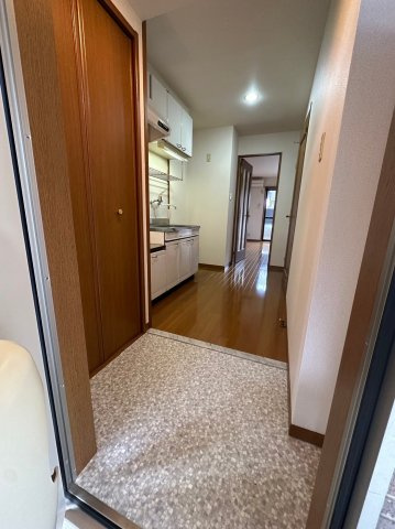 ヴィラソレイユの玄関