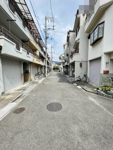 大東市深野北一丁目　中古戸建の前面道路含む現地写真|前面道路含む現地写真です