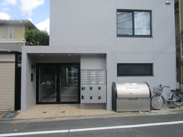 荒川区荒川１丁目の一棟マンションの外観