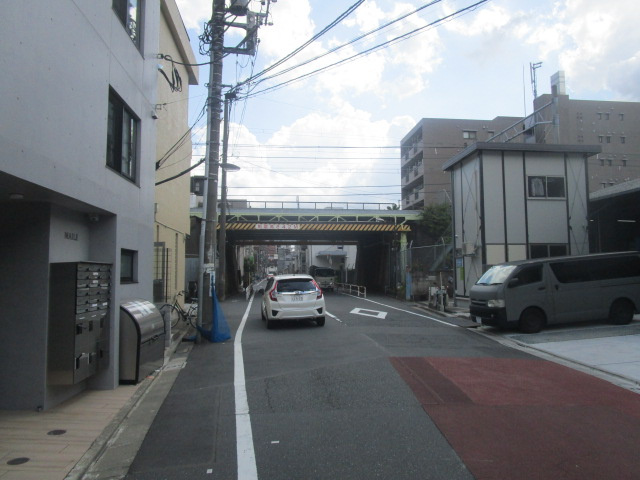 荒川区荒川１丁目の一棟マンションの周辺