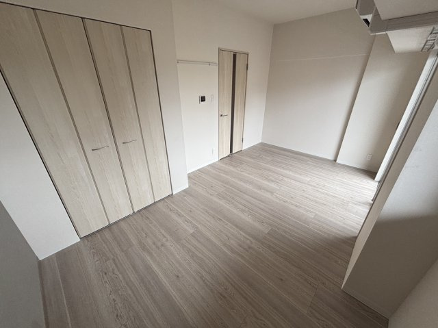 VICTORY HILLS 6.6の洋室