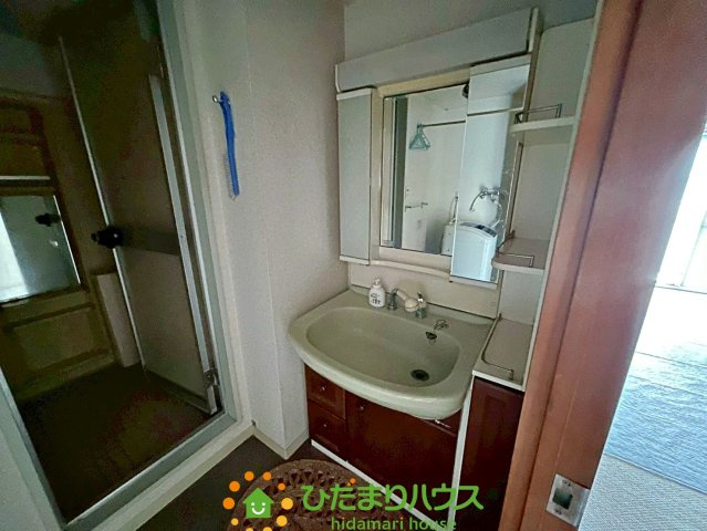 メイゾン東鷲宮の独立洗面台