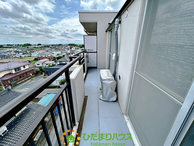 メイゾン東鷲宮のバルコニー