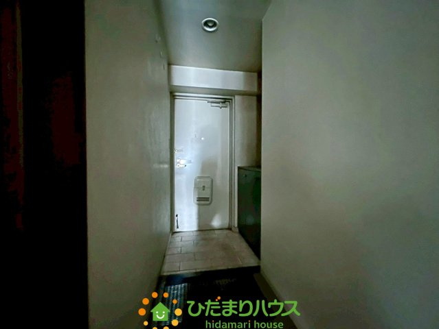 メイゾン東鷲宮の玄関