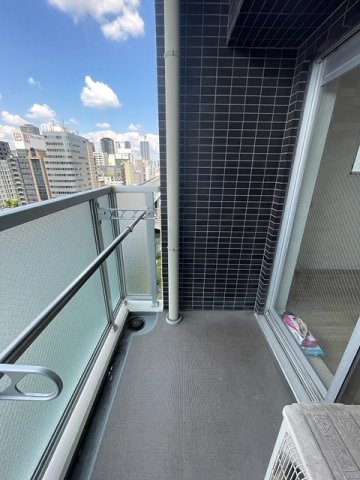 プレサンス松屋町ファステのバルコニー
