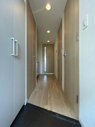 プレサンス松屋町ファステの玄関
